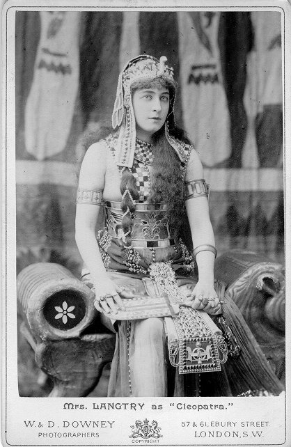 lily-langtry-as-cleopatra-vintage-postcard-1370837615_org